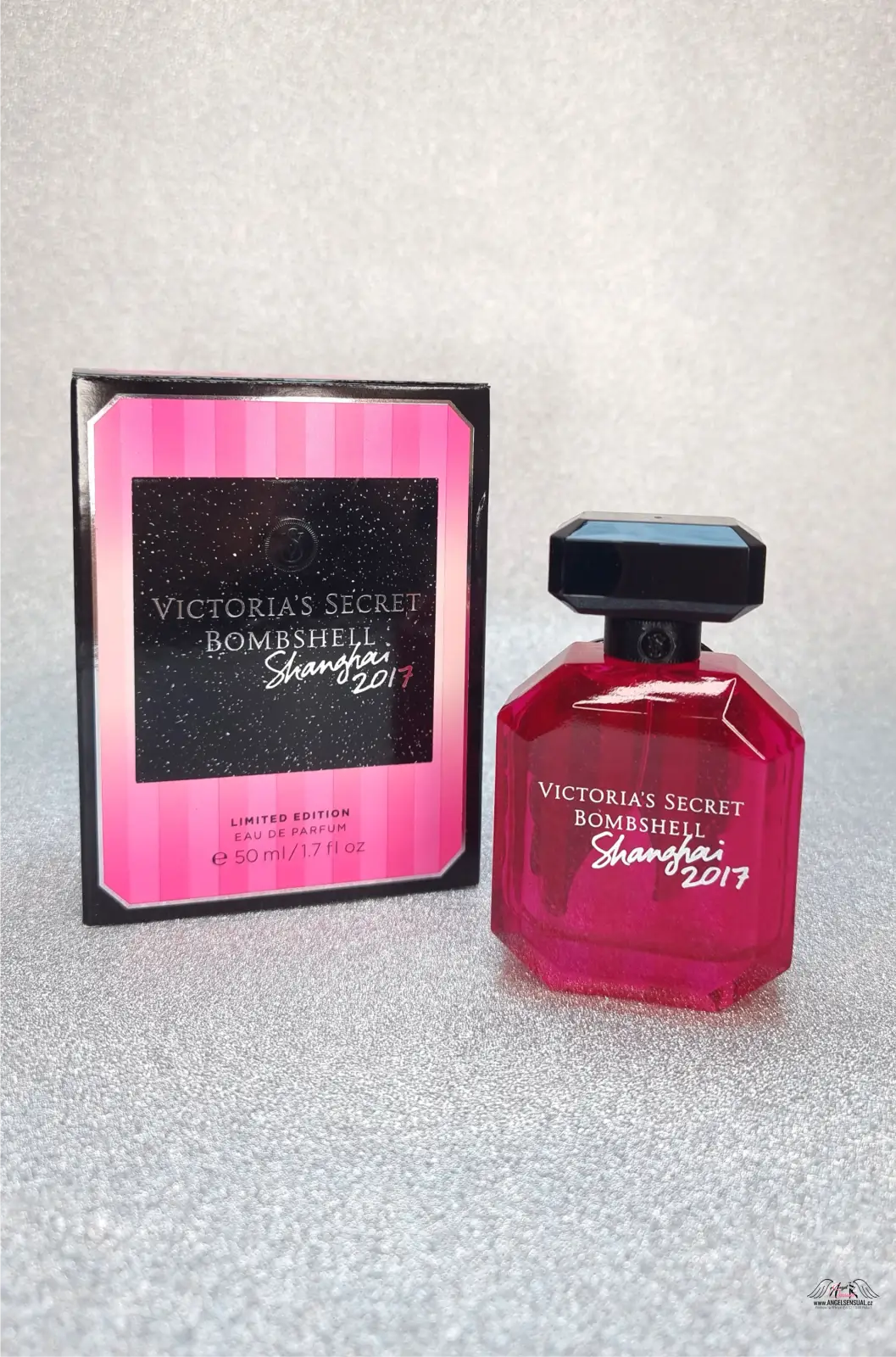 Obrázek Victoria’s Secret Bombshell Shanghai 2017 limitovaná edice květinová ovocná vůně a balení