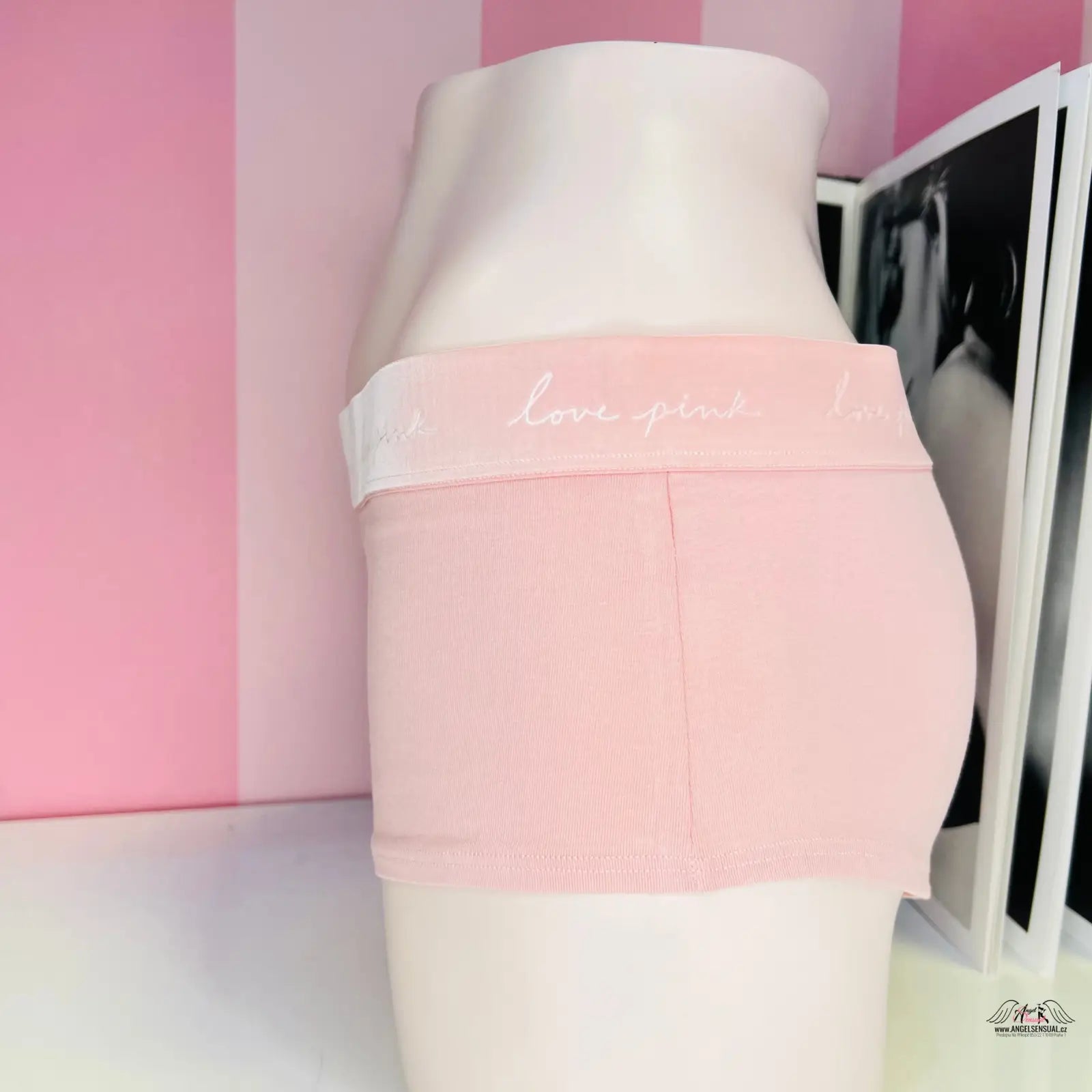 Růžové bavlněné boxerky Victoria’s Secret s pevnou gumou, Love Pink shorts
