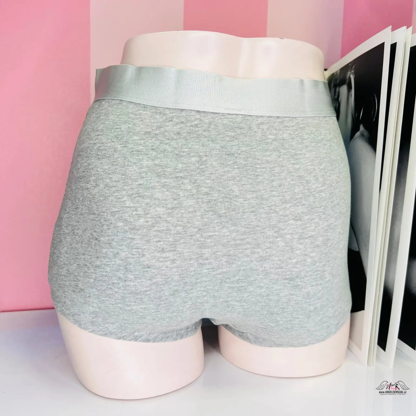 Příjemné bavlněné boxerky Victoria’s Secret vhodné pro každodenní nošení