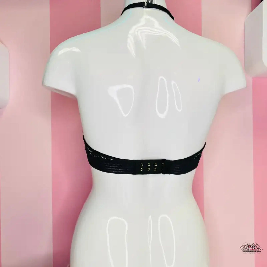 Black halter bra on mannequin, Victoria’s Secret Braletka Krajková Bez Vyztužení