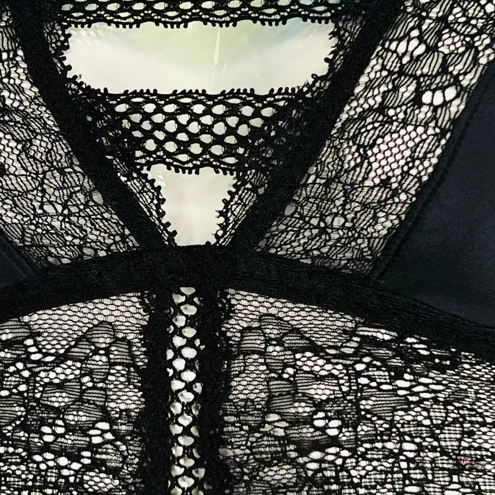 Černé krajkové šaty Victoria’s Secret Braletka s Krajkou s nastavitelnými ramínky