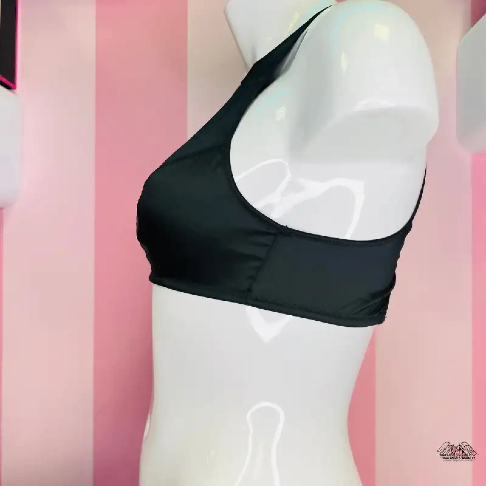 Černá sportovní podprsenka Victoria’s Secret v kategorii apparel & accessories lingerie