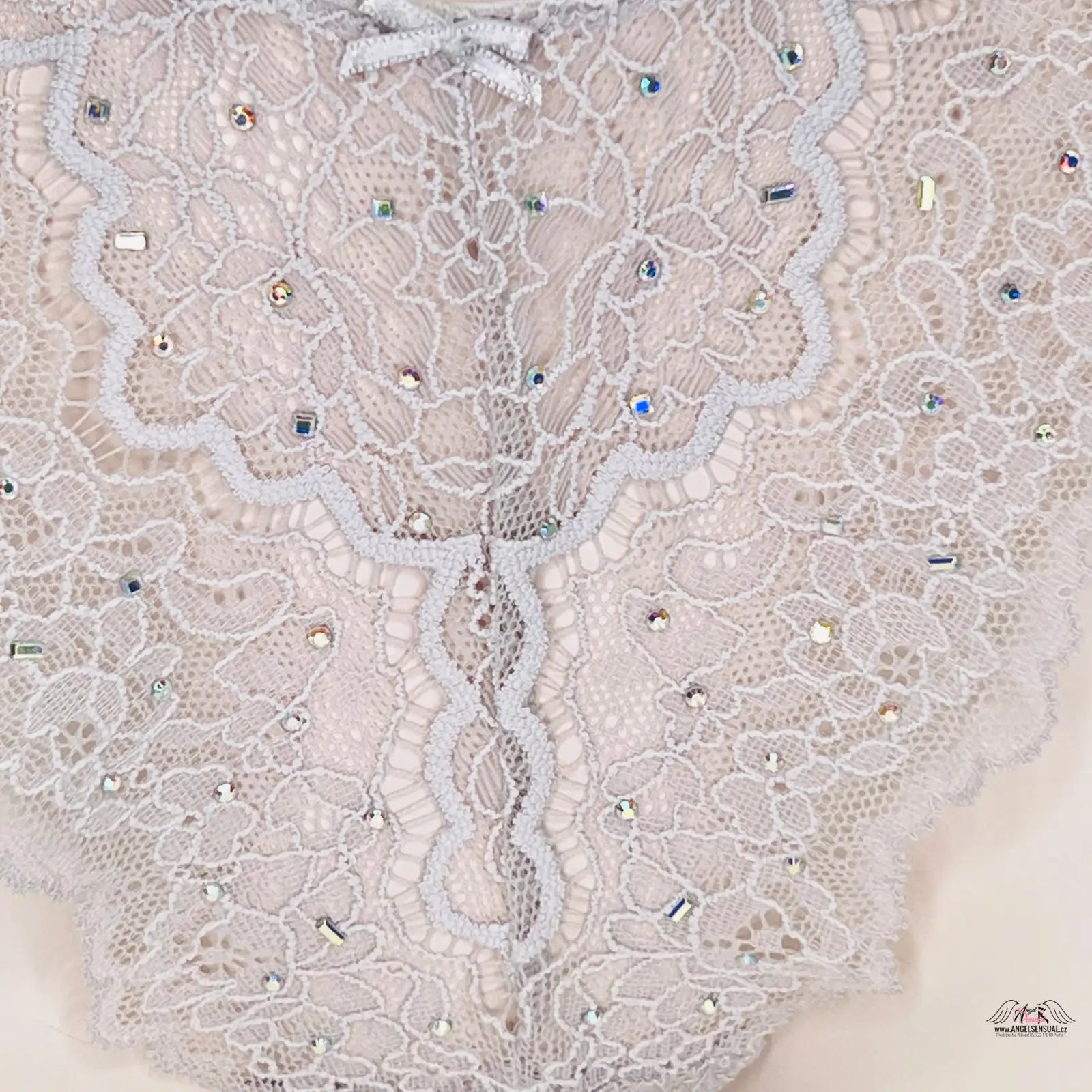 Lace kalhotky typu brazilky Victoria’s Secret svůdné krajkové kalhotky s rhinostony
