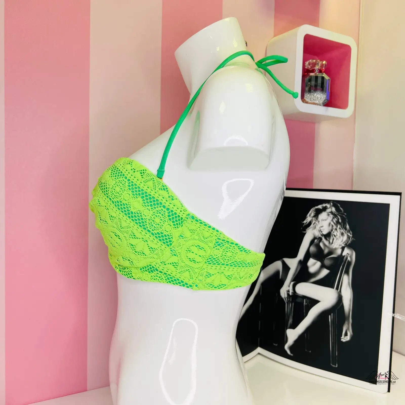 Neonově zelený krajkový horní díl plavek Victoria’s Secret Limetová Krajka