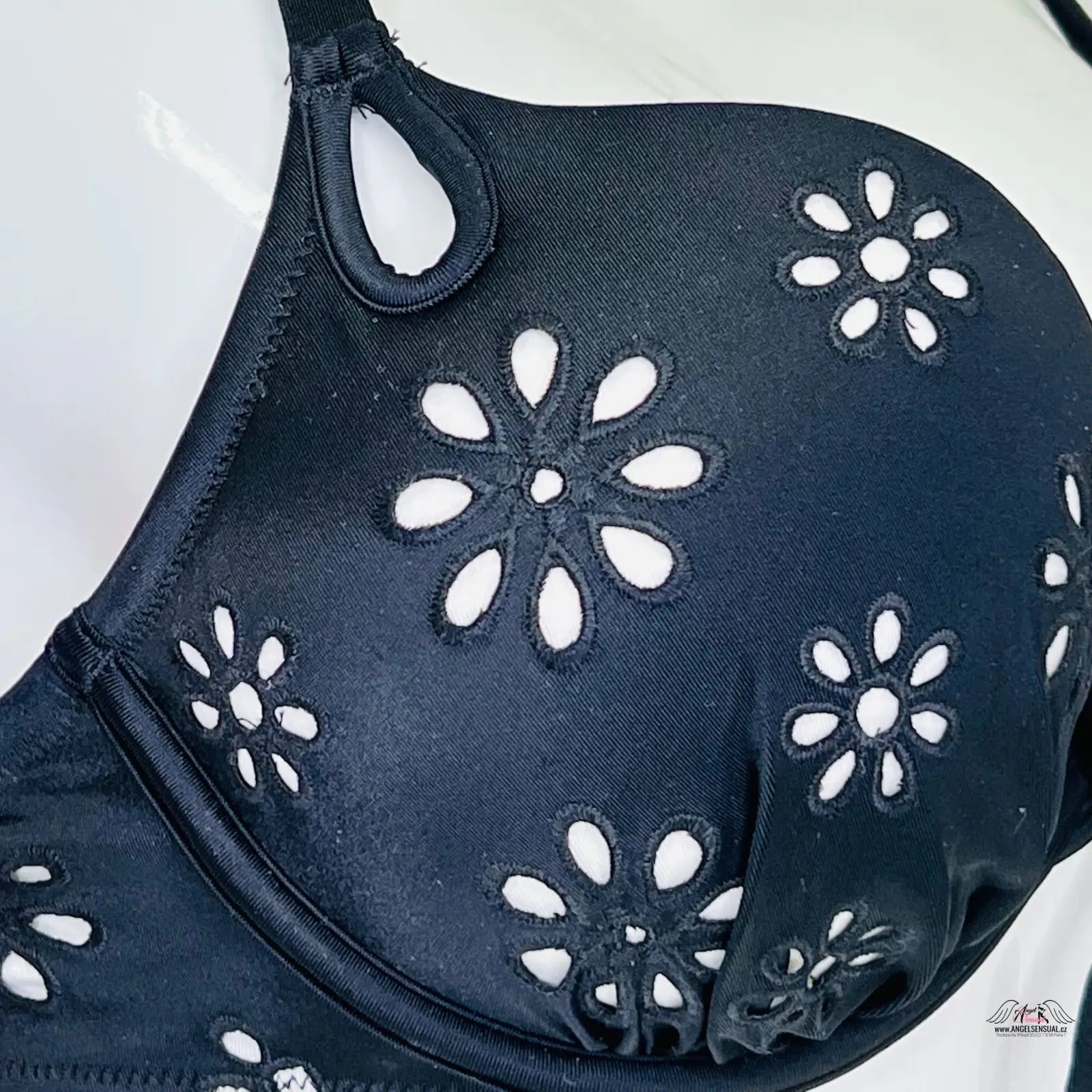 Navy modrý horní díl plavek tie-dye paradise s květinovými výřezy, oslnivý květinový horní díl plavek