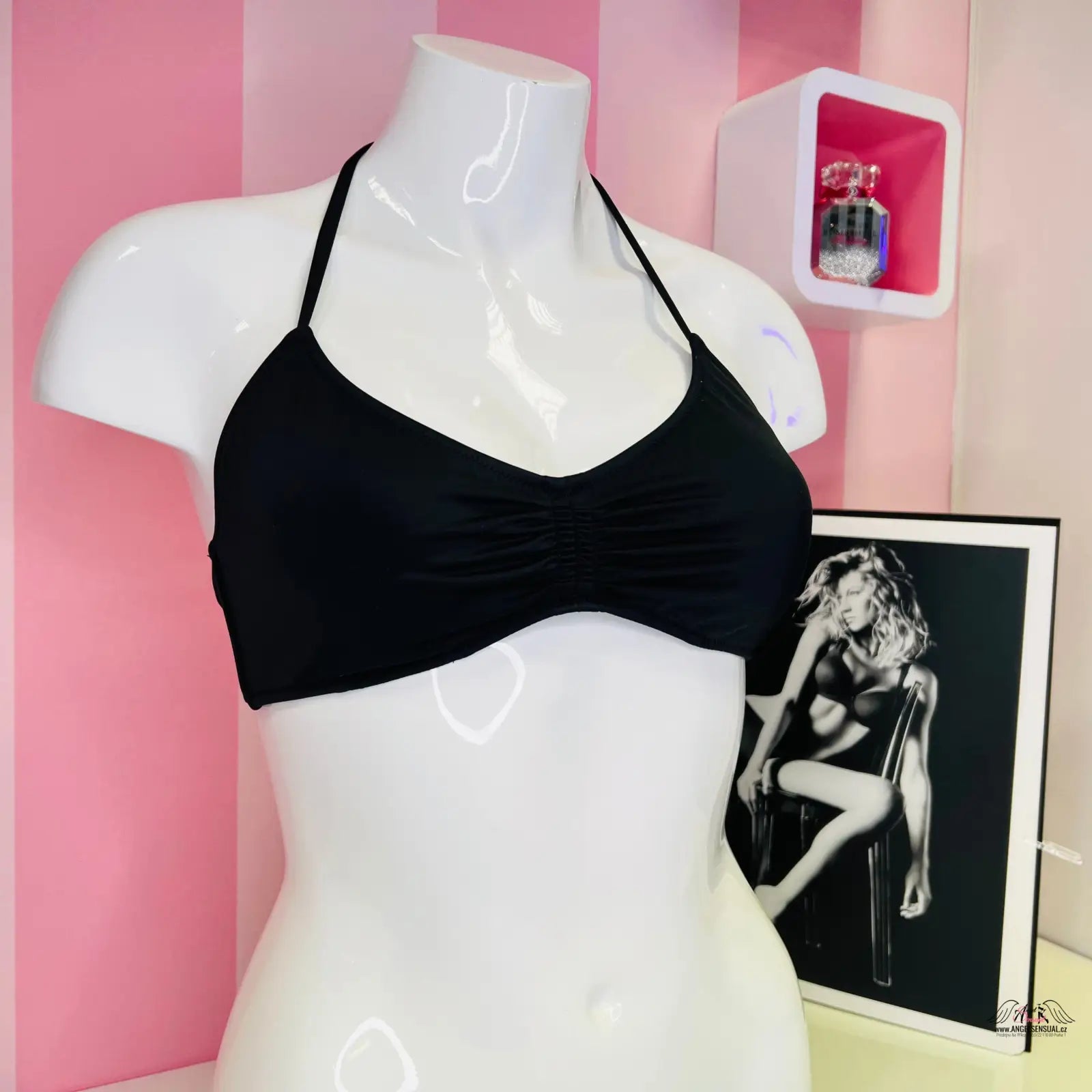 Black halter bikini top Victoria’s Secret Horní Díl Plavek s lehkým řasením, stylový horní díl