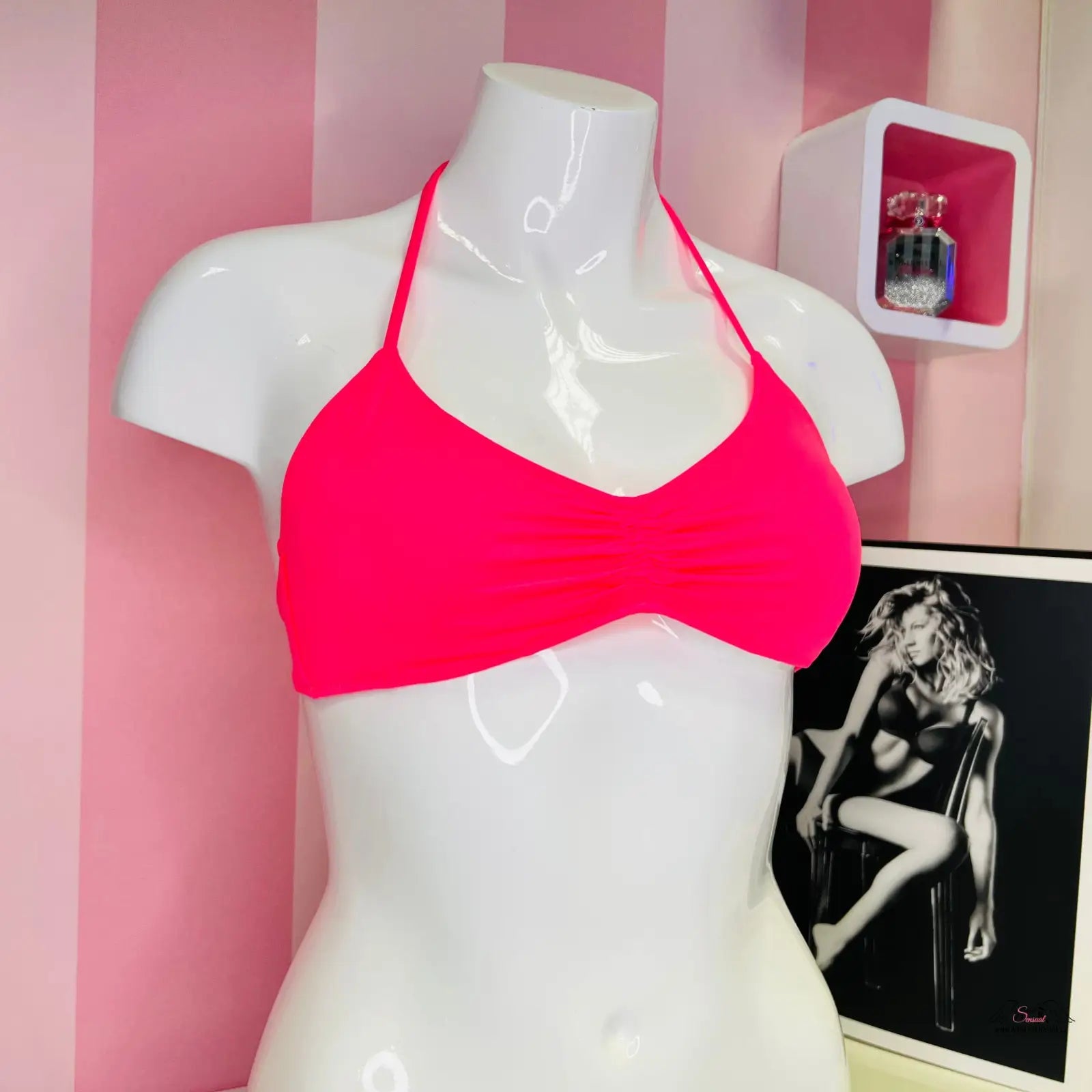 Bright pink halter bikini top Victoria’s Secret Horní Díl Plavek s lehkým řasením