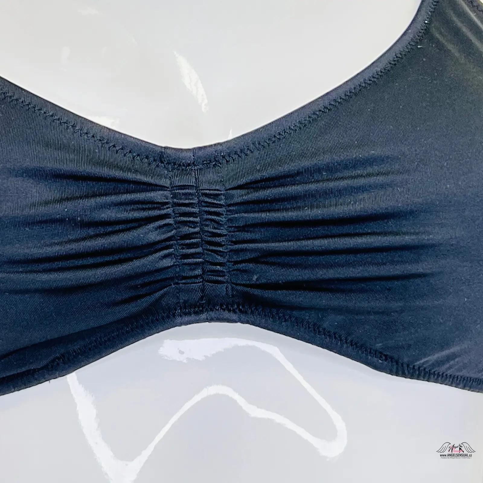 Černý stylový horní díl plavek Victoria’s Secret s lehkým řasením