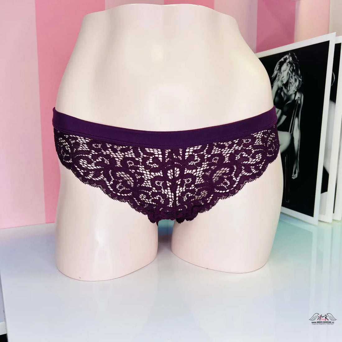 Luxusní krajkové kalhotky Victoria’s Secret Kalhotky Krajkové s jemnou krajkou