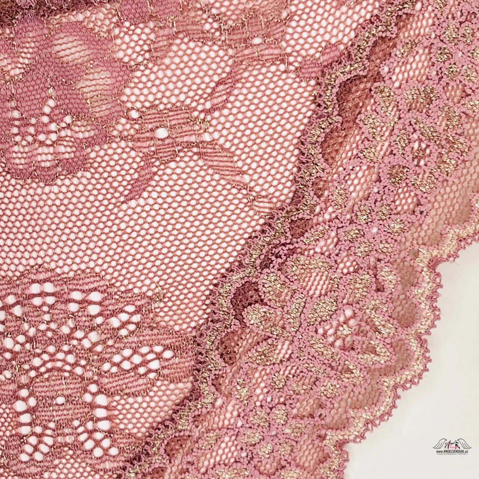 Delikátní růžová krajková látka Lace Delight s květinovým vzorem, Victoria’s Secret