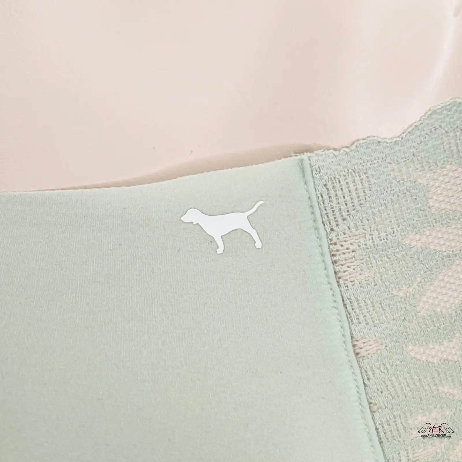 Mintové kalhotky cheekster s krajkou ve více barvách, ideální apparel & accessories