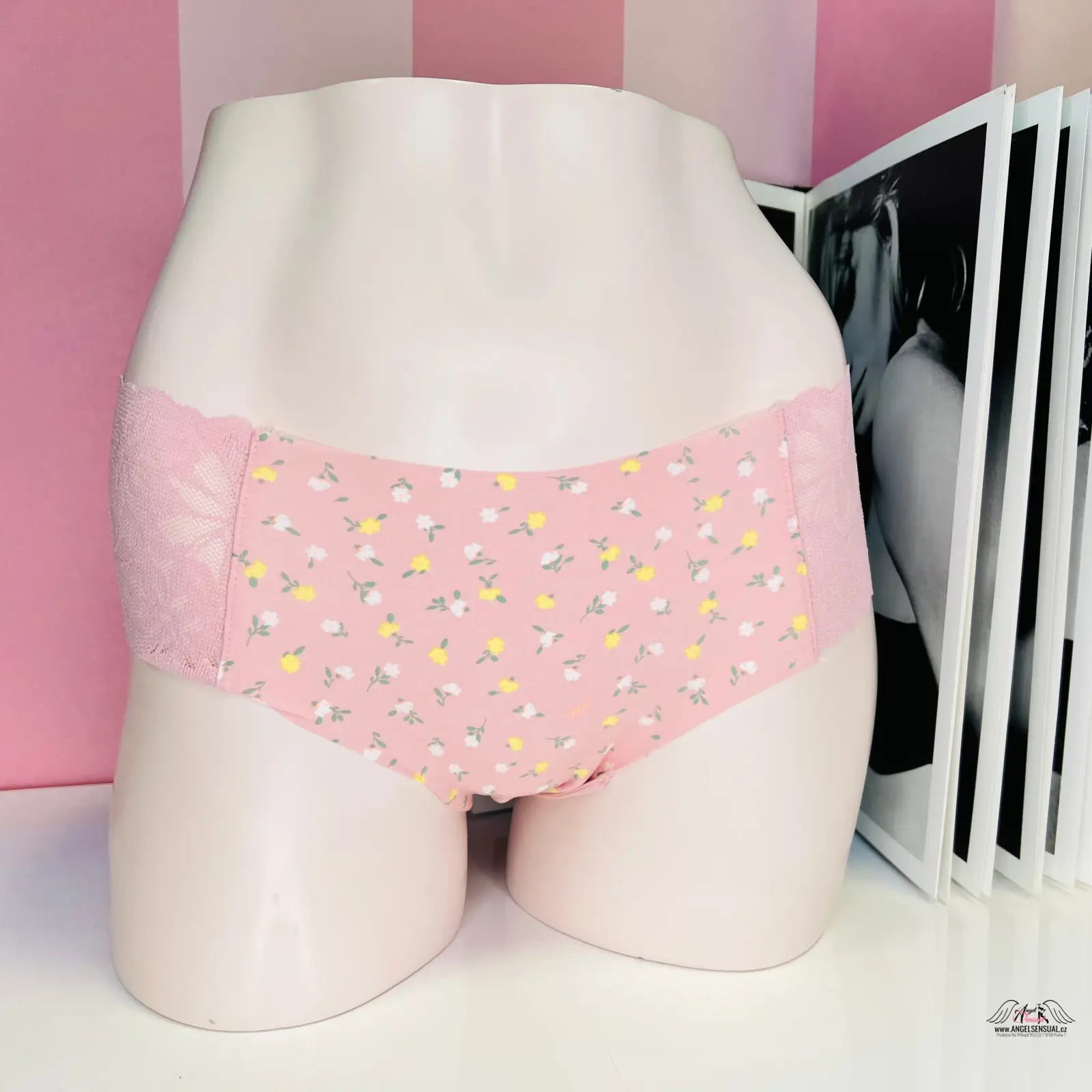 Pink floral print women’s kalhotky cheekster from Victoria’s Secret barevné kalhotky apparel & accessories