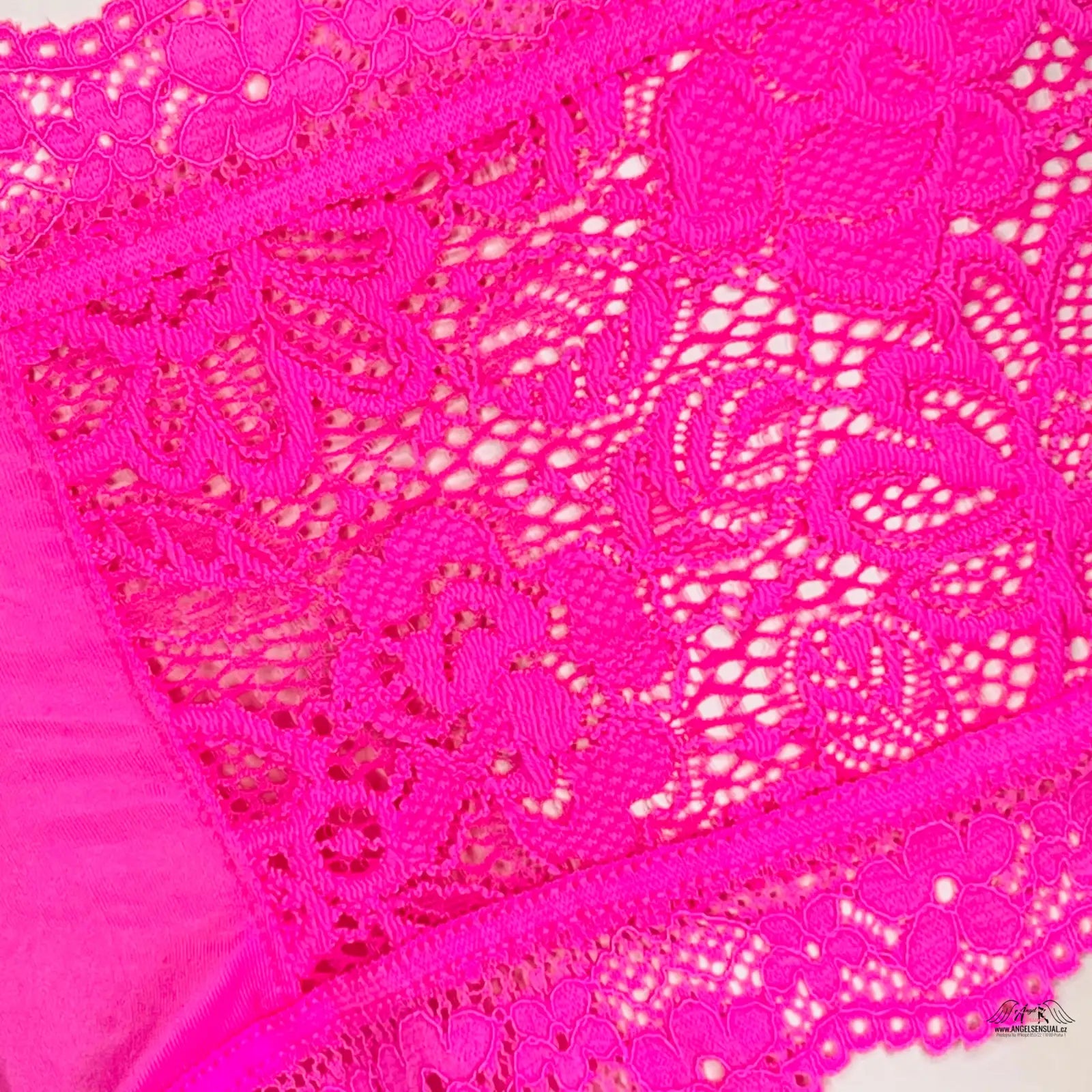Bright pink nízce střižené kalhotky Victoria’s Secret s krajkou a mašličkou