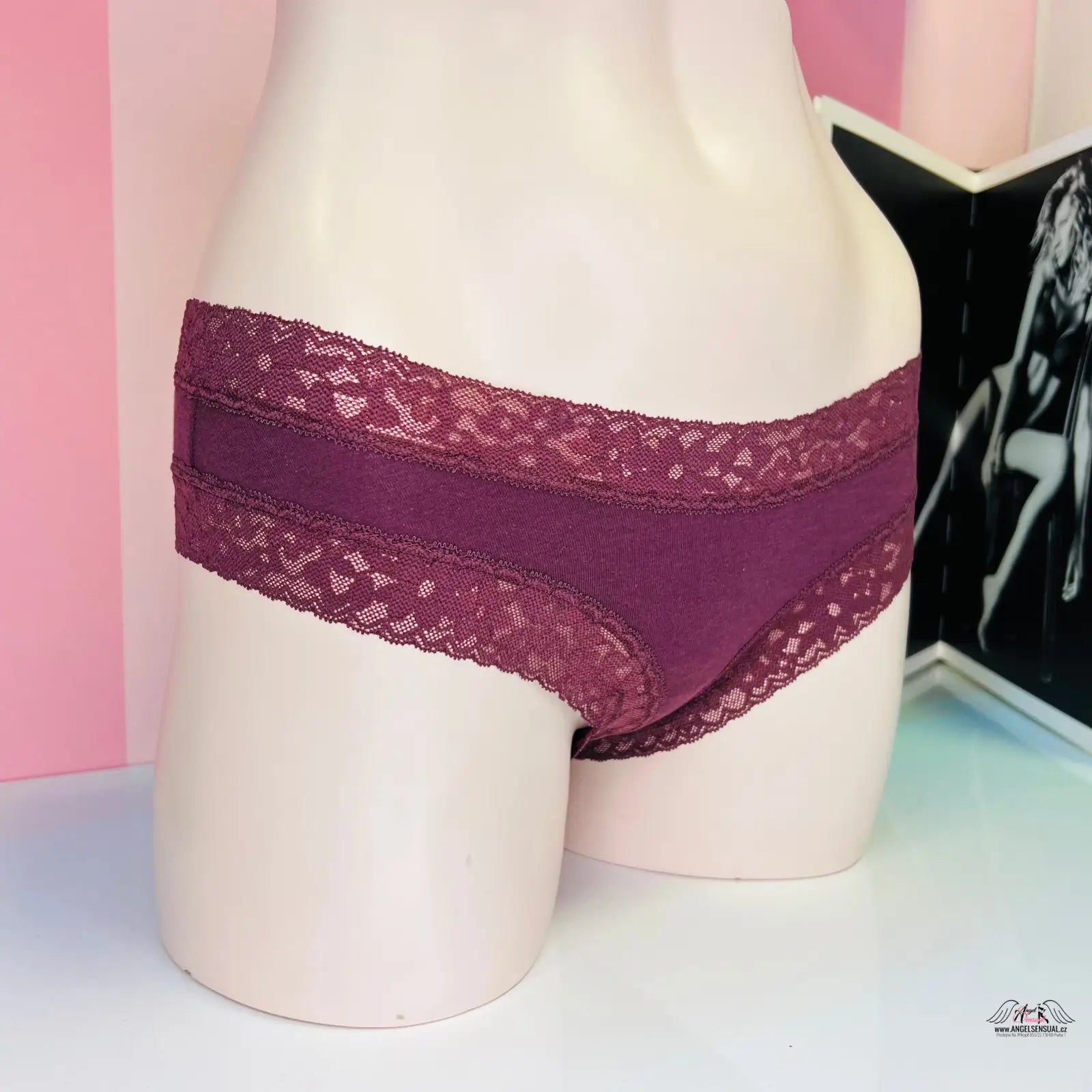 Burgundy jemnou krajkou bokové cheeky kalhotky Victoria’s Secret Kalhotky s Krajkou