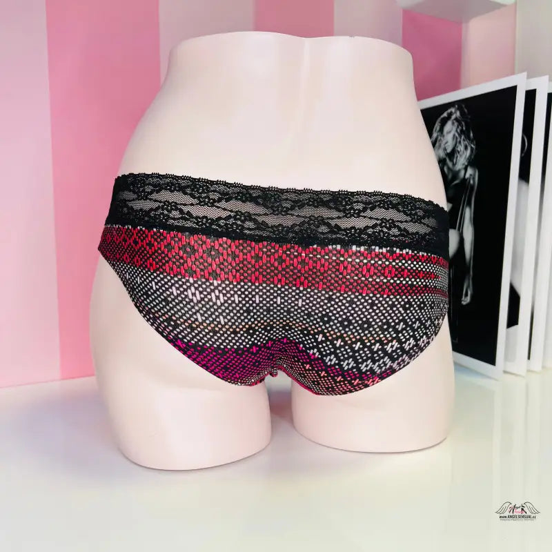 Okouzlující bavlněné kalhotky s krajkou a květinovým vzorem v sortimentu Victoria’s Secret