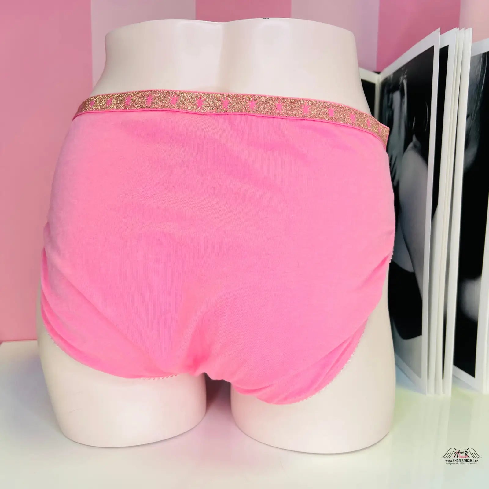 Pink vysokým pasem kalhotky Victoria’s Secret s hvězdicovým designem, elastický pas