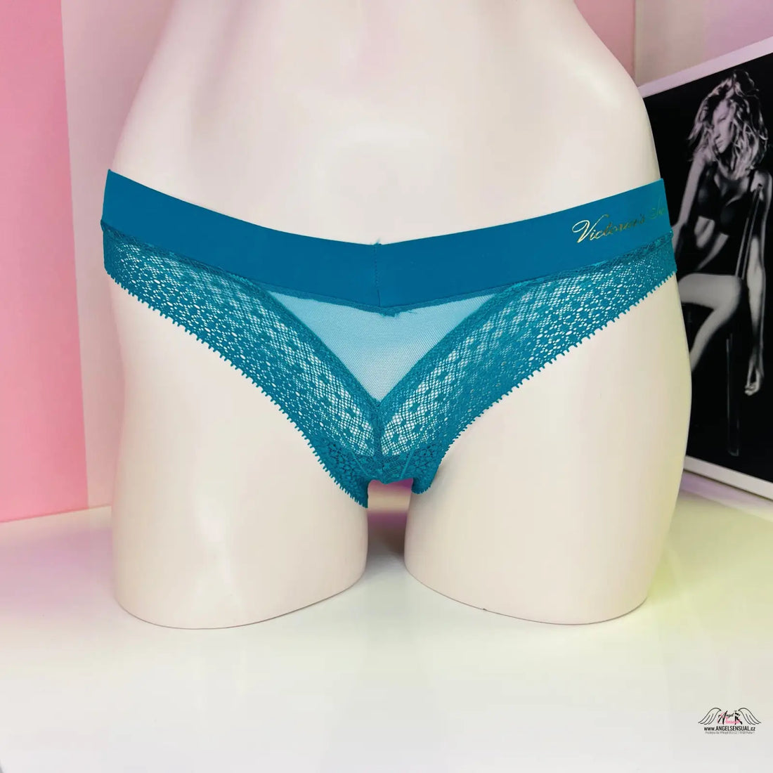 Manžestrové síťované kalhotky s krajkou v modré barvě, ideální pro spodního prádla