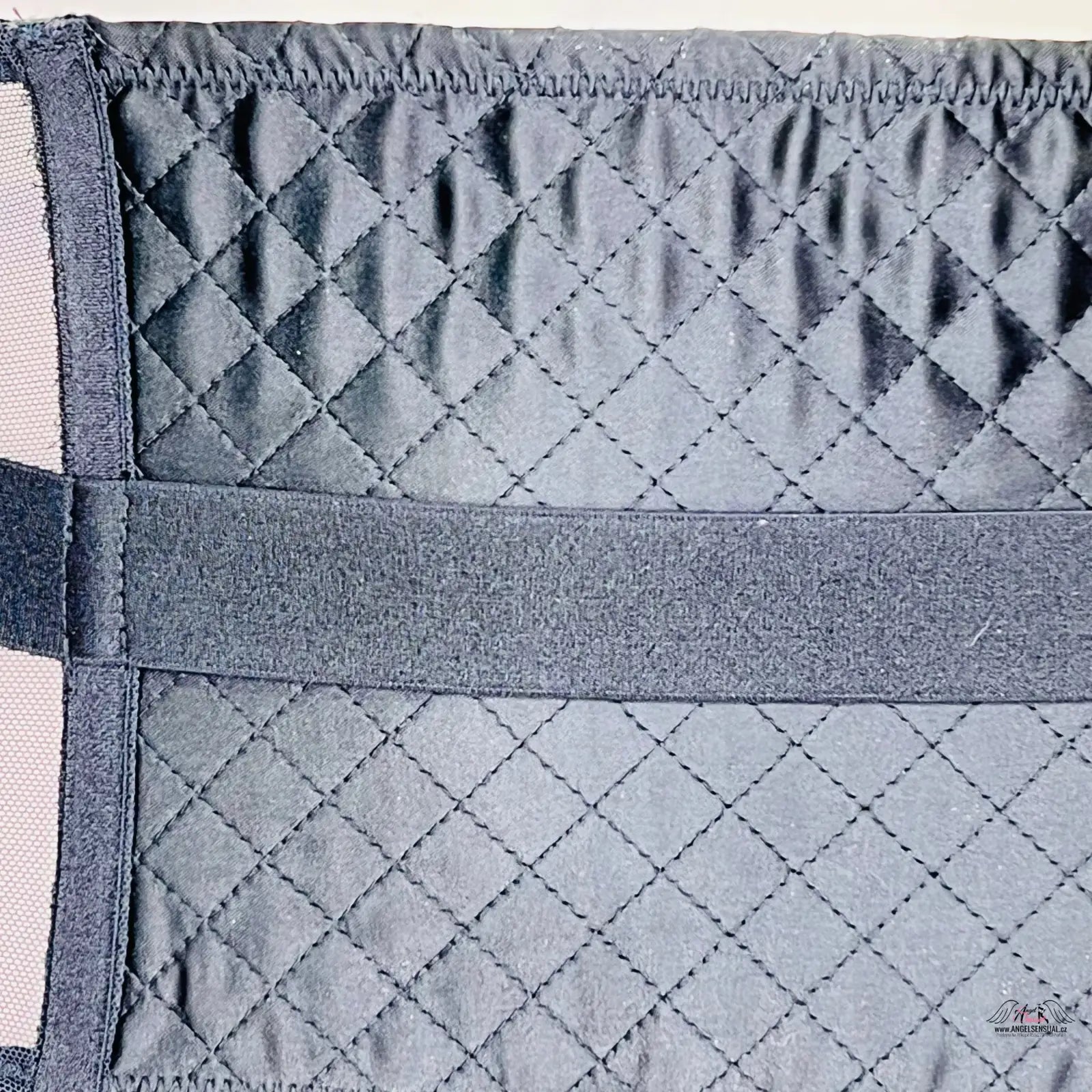 Back of korzet Victoria’s Secret sexy černý korzet s krajkou a quiltovaným povrchem