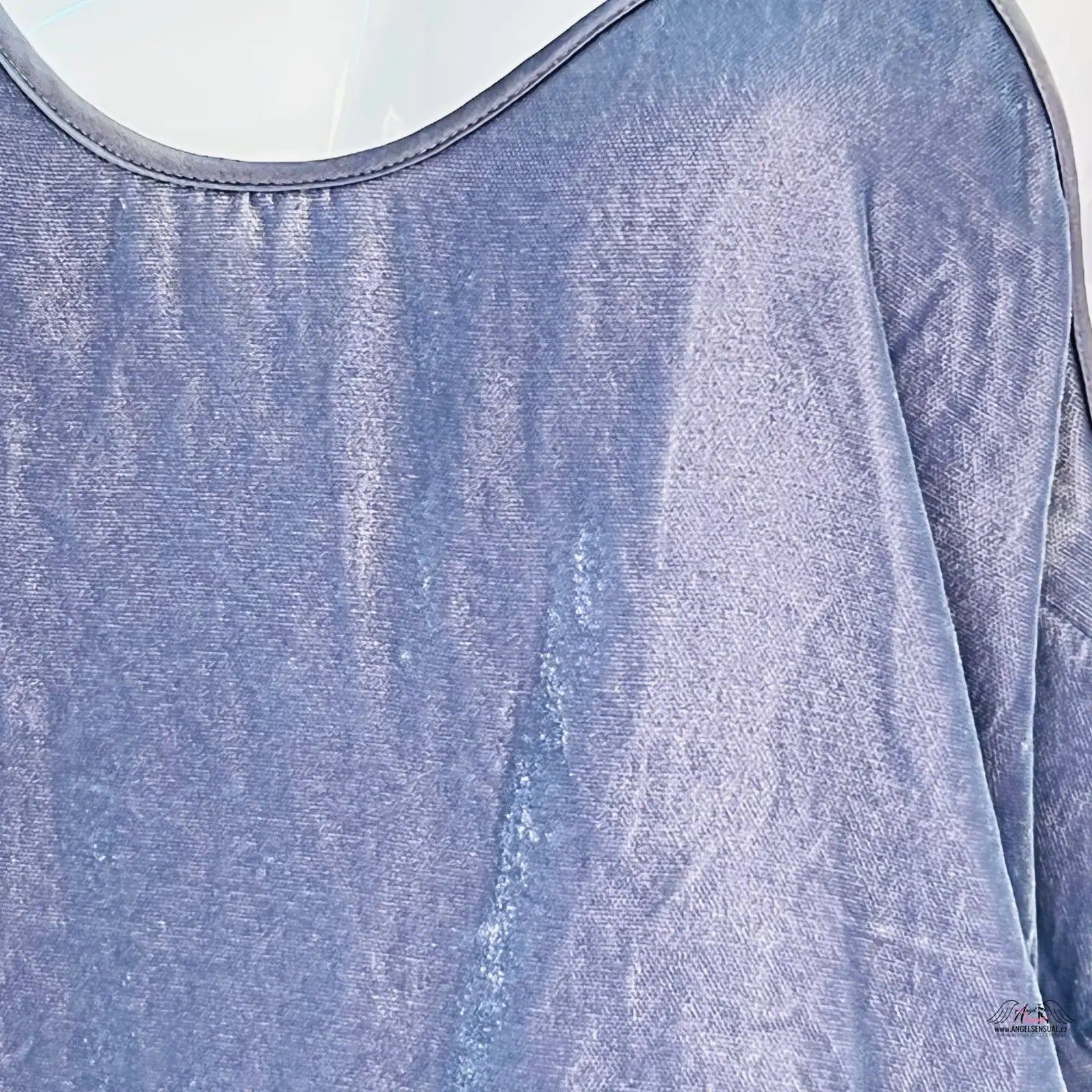 Blue textured semišový top velice příjemný Victoria’s Secret apparel & accessories