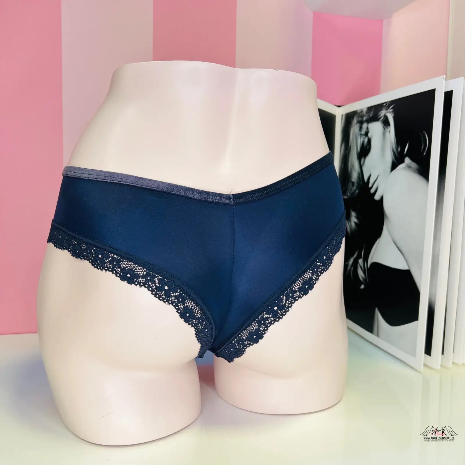 Victoria’s Secret Luxusní Kalhotky s černobílým motivem velmi sexy drzé kalhotky