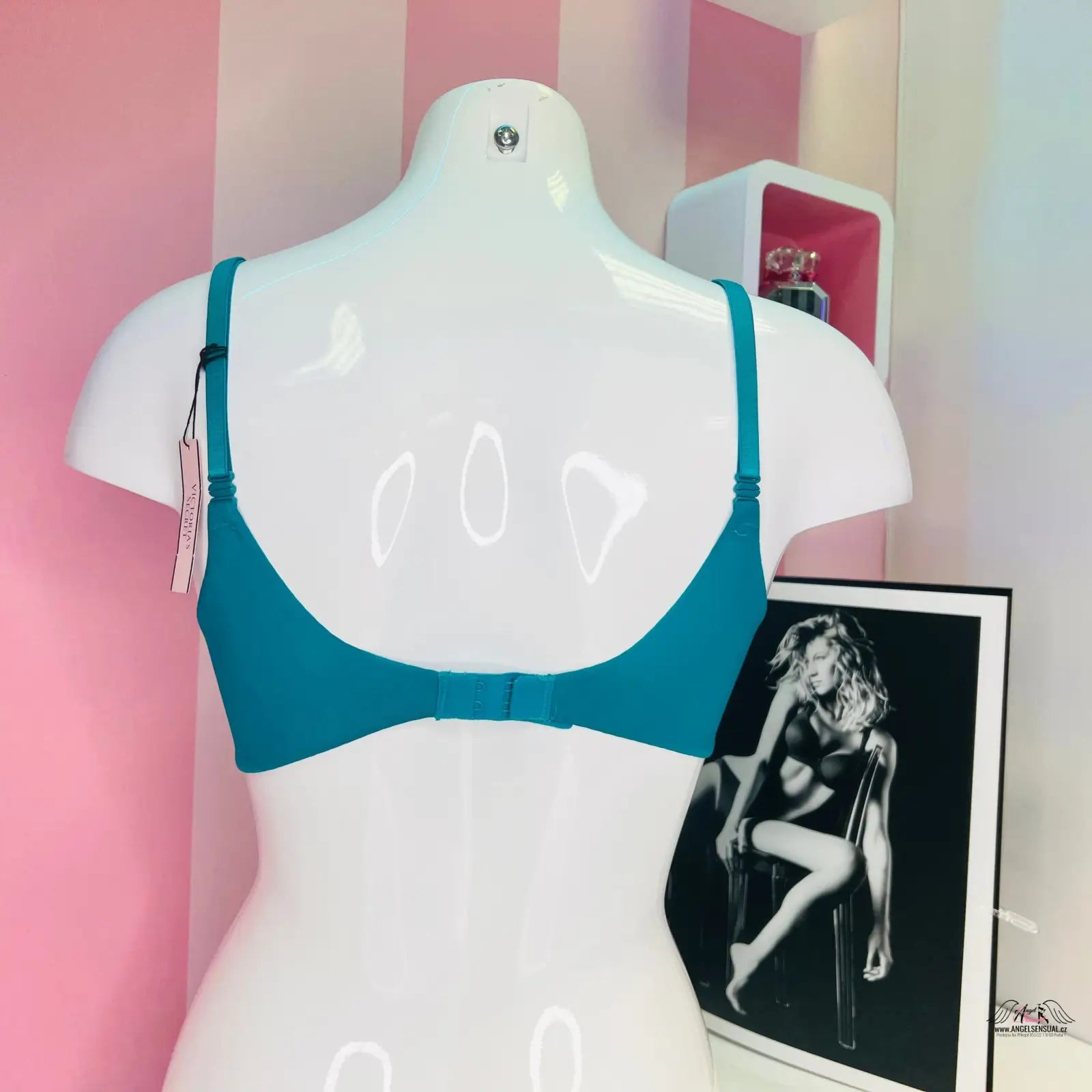 Teal push-up podprsenka Victoria’s Secret Bomshell Add 2 Cup Sizes na mannequinu