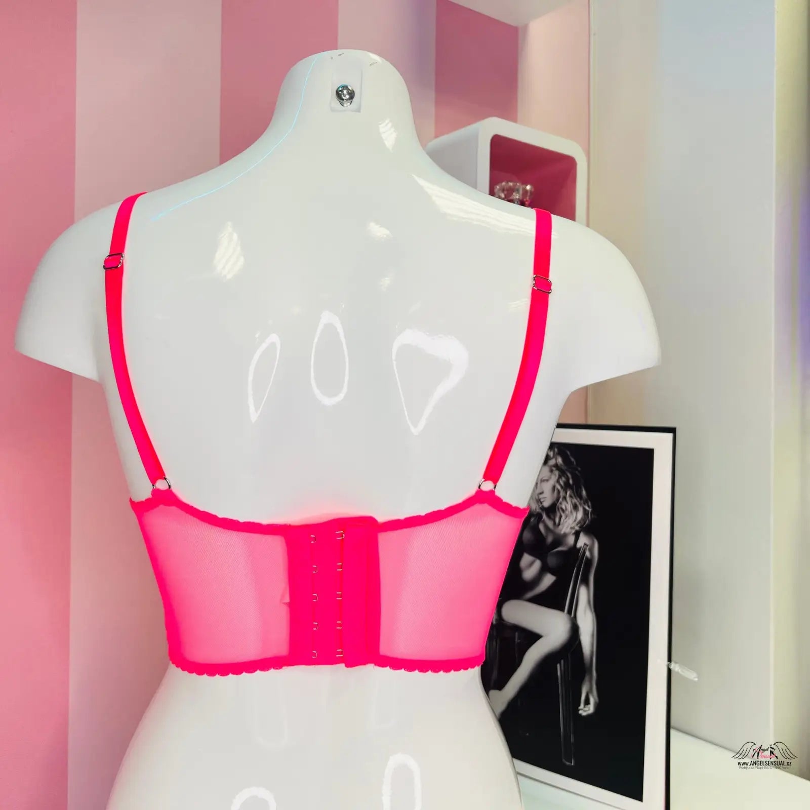 Bílý manekýn s růžovým podprsenkou Victoria’s Secret Krajková s Vyztužením