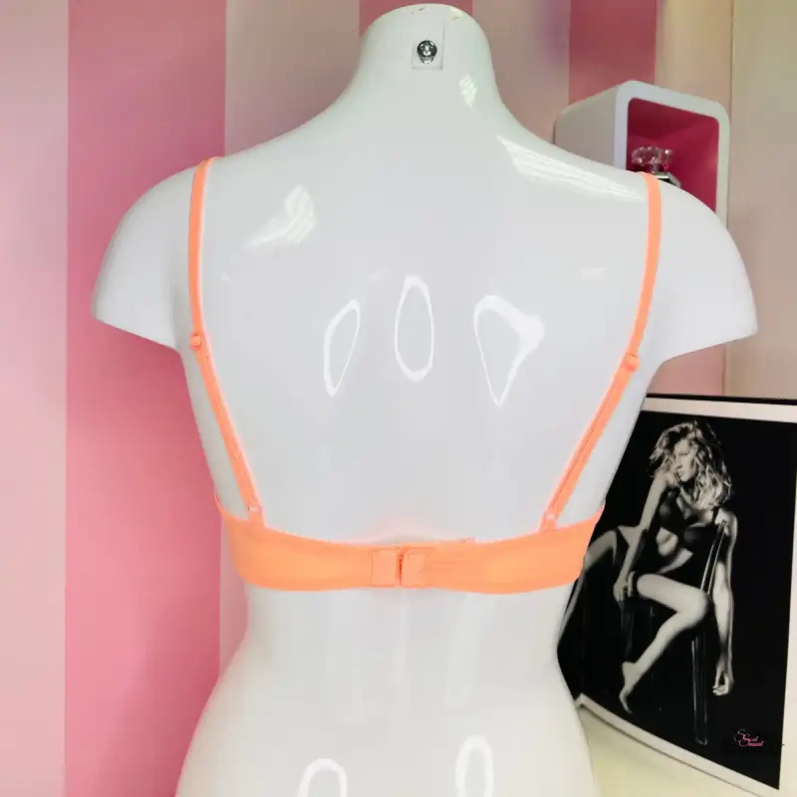 Victoria’s Secret Podprsenka s Krajkou na bílém manekýnu, oranžová barva