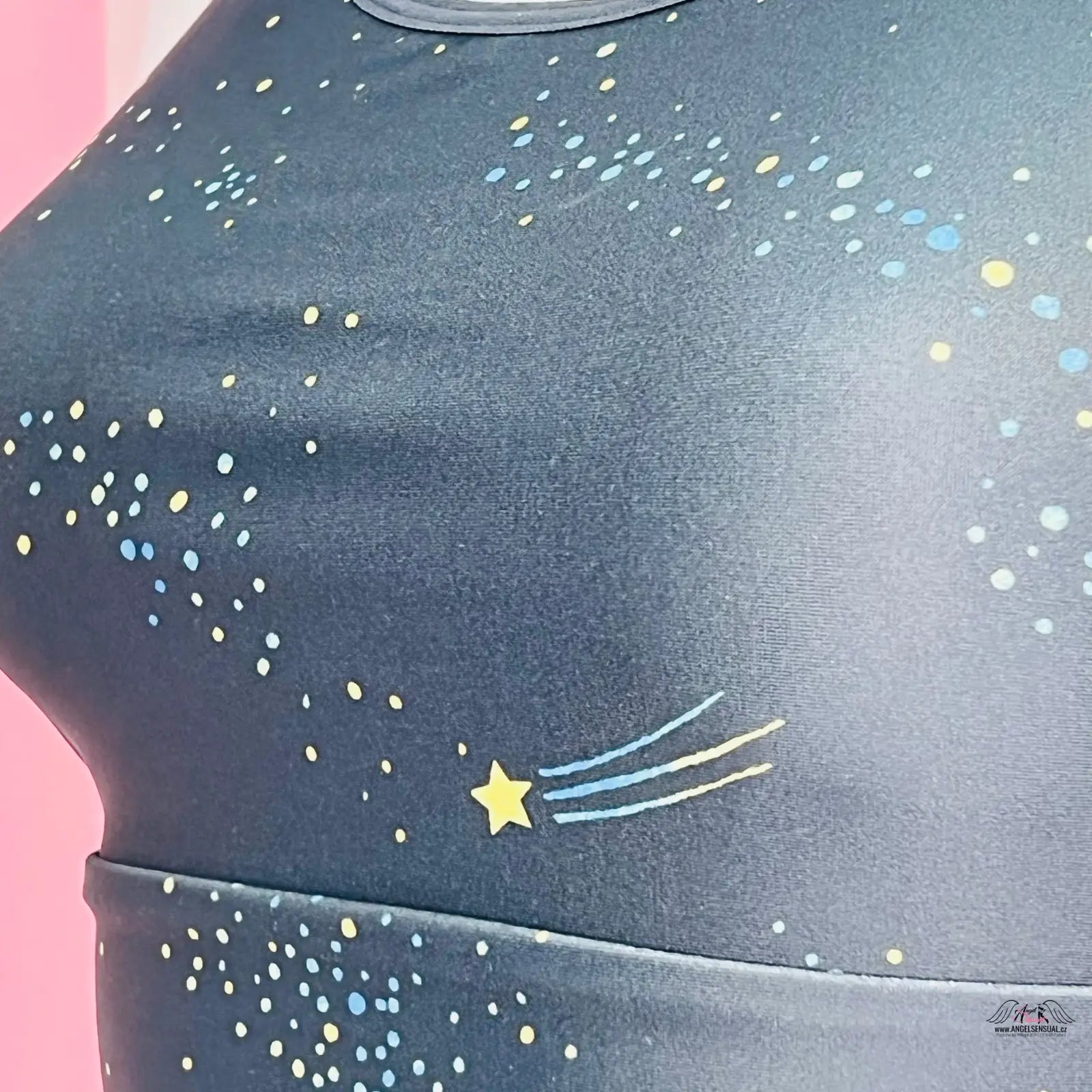 Dark blue sportovní podprsenka planets s barevnými skvrnami a hvězdičkami