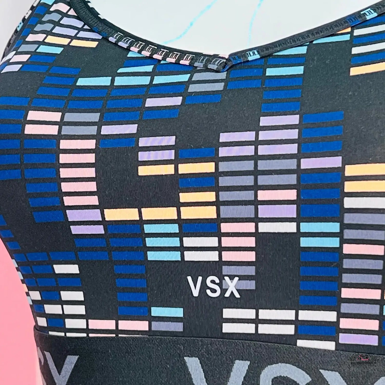 Vzorovaná sportovní podprsenka Victoria’s Secret Podprsenka Sportovní VSX s vyšší gumou