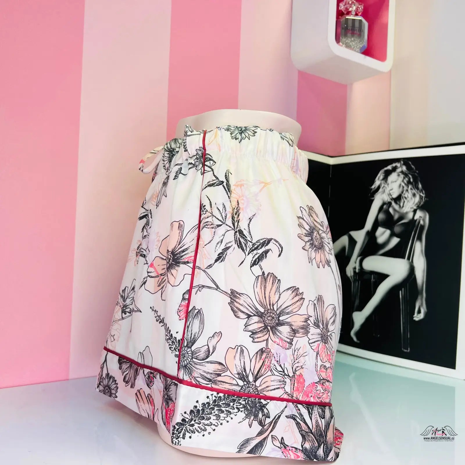 Floral print pyžamové kraťasy Victoria’s Secret z velmi jemného materiálu