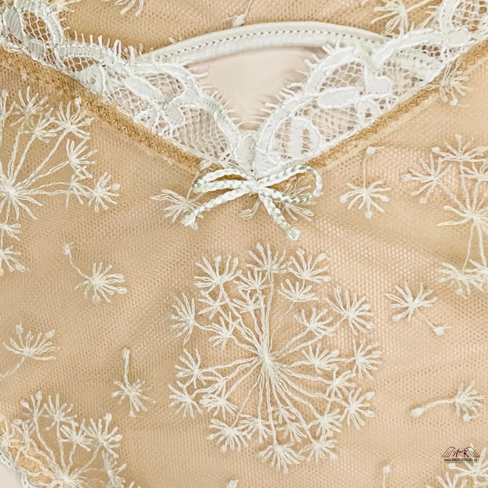 Vysokým pasem síťovaná tanga Victoria’s Secret s krajkovým dandelion vzorem