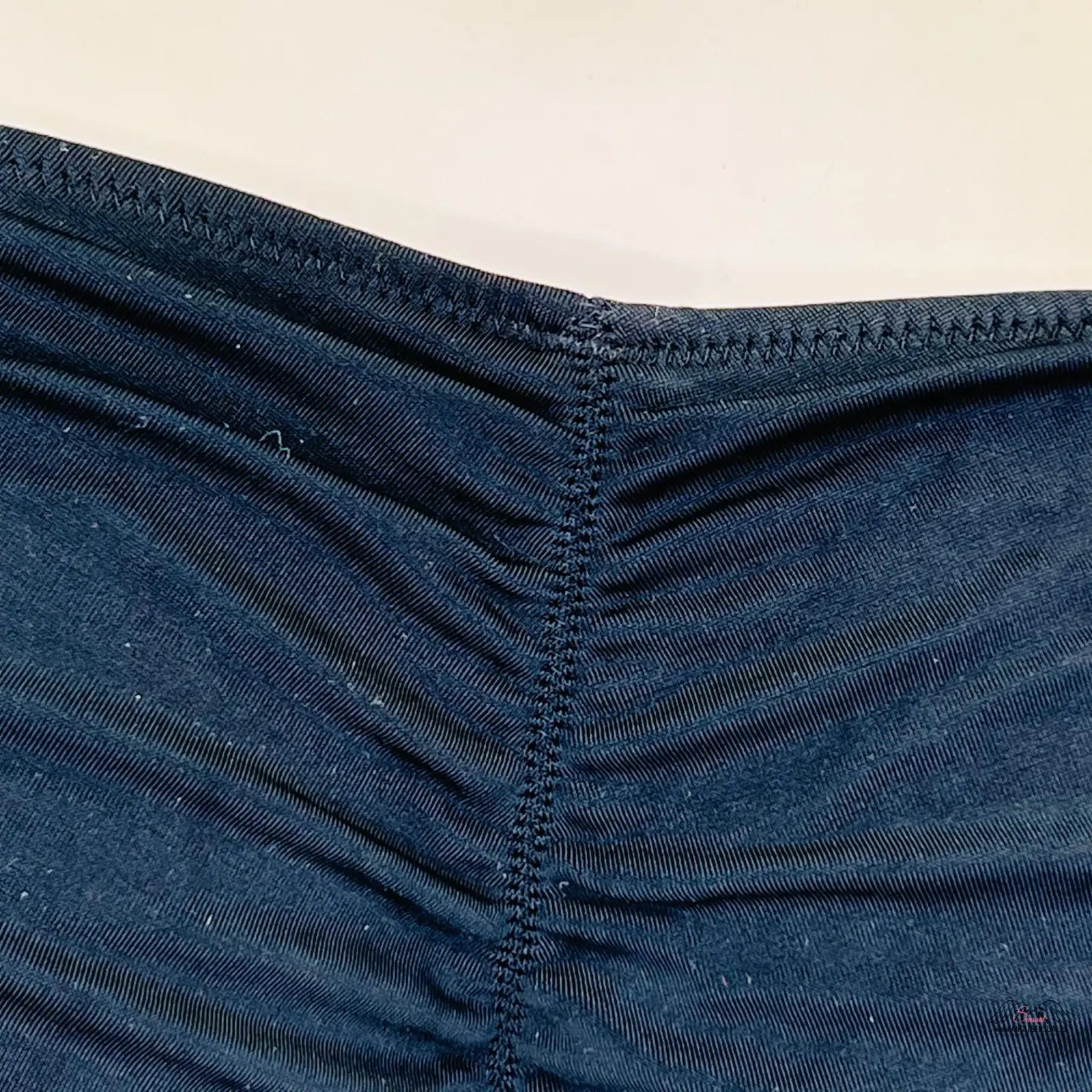 Gathered tmavě modrá látka spodního dílu plavek brazilského střihu Victoria’s Secret