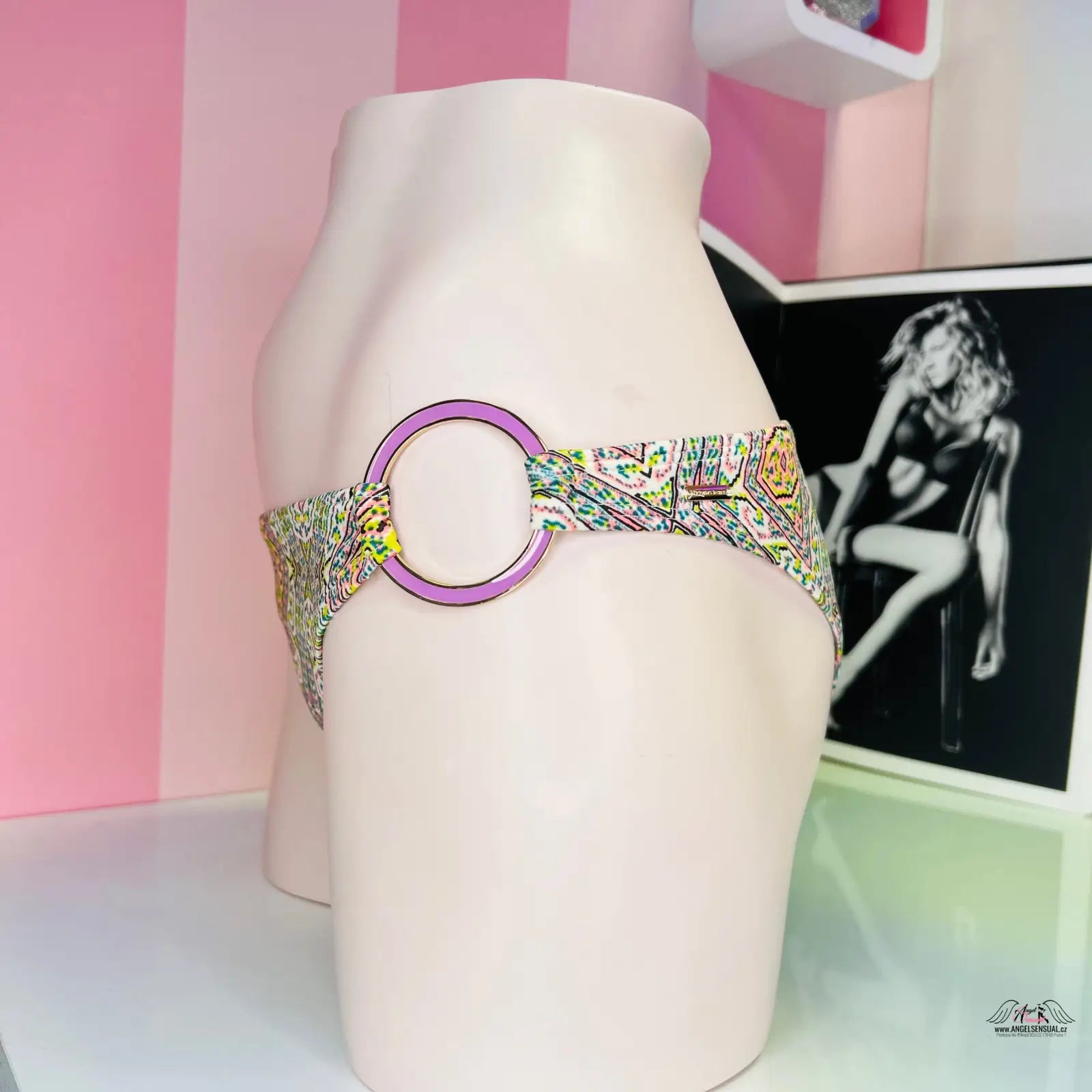 Luxusní spodní díl plavek s kovovými kruhy a zlatou aplikací, Victoria’s Secret