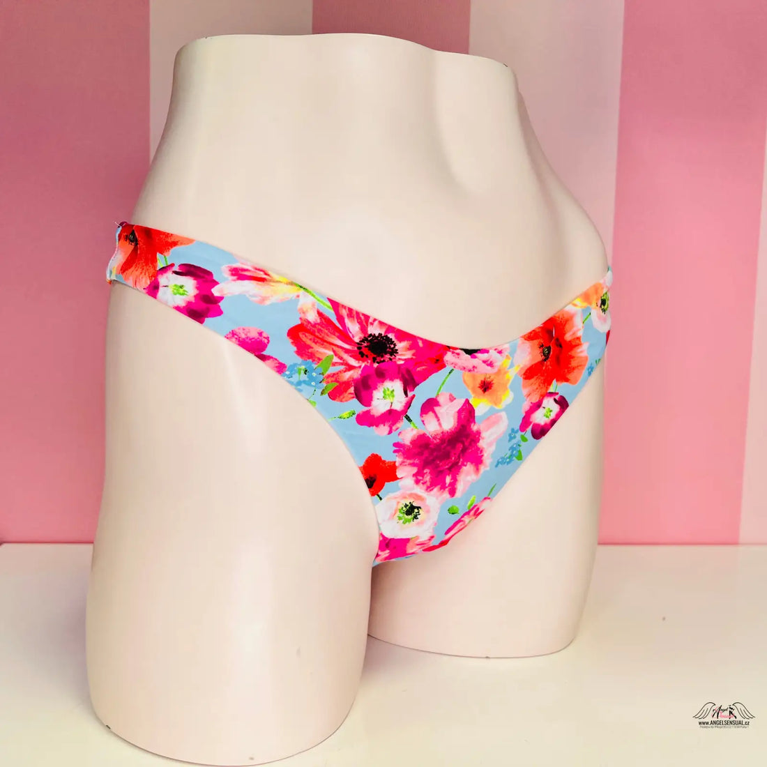 Stylový spodní díl plavek Victoria’s Secret s květinovým vzorem a pestrými barvami