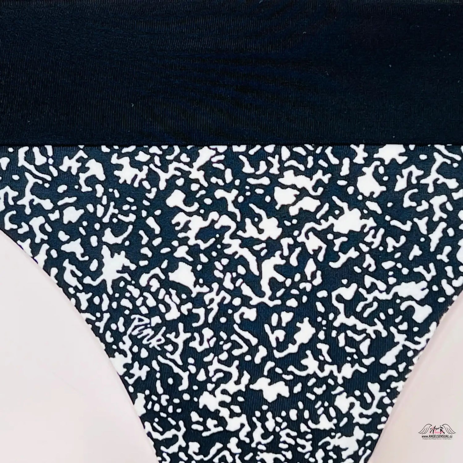 Black and white ornamentální spodní díl plavek s vyšším pasem, stylový spodní díl