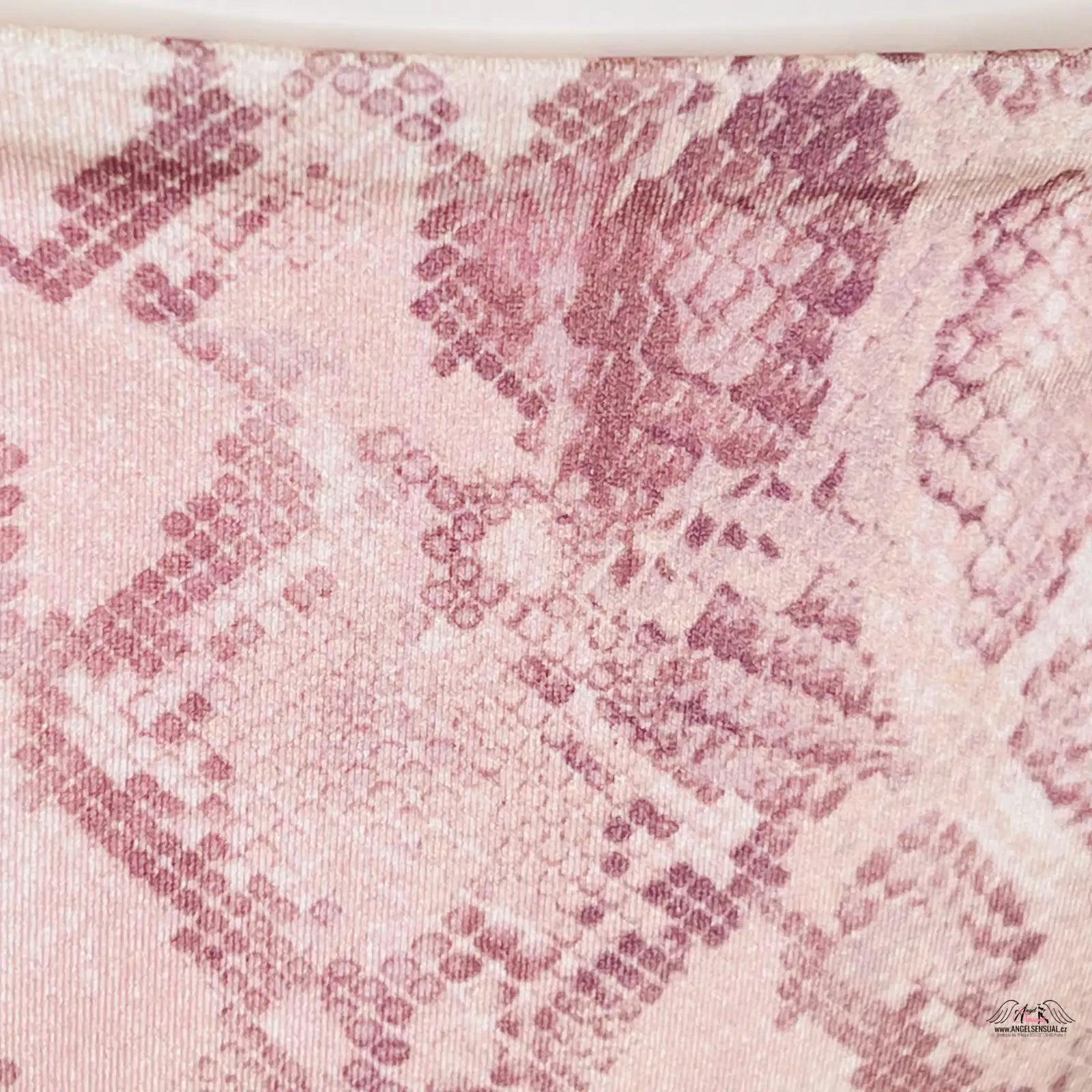 Pink fabric with snakeskin print pattern, spodní díl plavek Victoria’s Secret