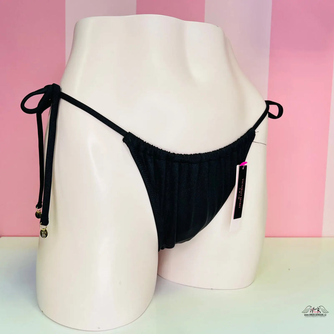 Stylový spodní díl plavek Victoria’s Secret s černým stringem a zavazováním