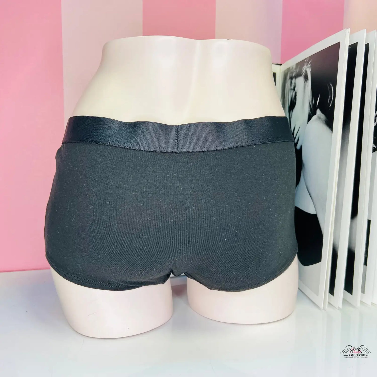 Black women’s underwear Victoria’s Secret Sportovní Kalhotky, jednobarevné kalhotky shortie