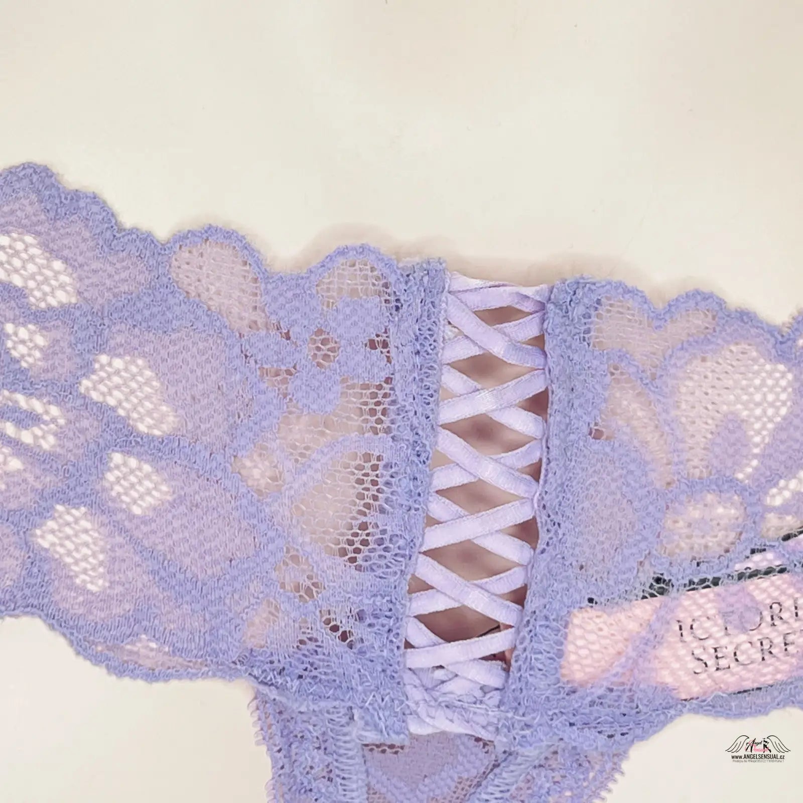 Lavender krajkové tanga s ozdobným šněrováním na přední straně, Victoria’s Secret