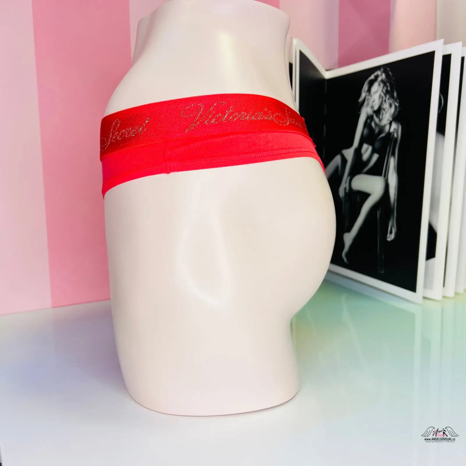 Victoria’s Secret petrolejová tanga s zlatým nápisem a bílým designem
