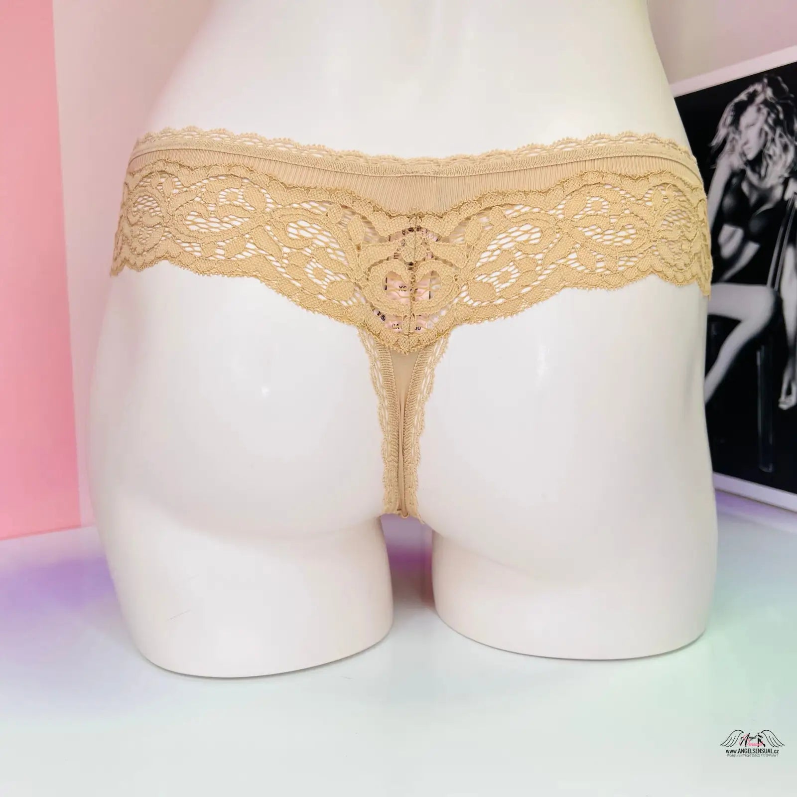 Bílá figurína s tělovou krajkovou tanga Victoria’s Secret Tanga s Krajkou Více Barev