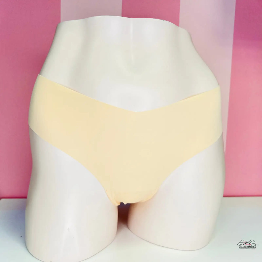 Beige luxusní jemné tanga Victoria’s Secret Tanga s Krajkou zadní straně