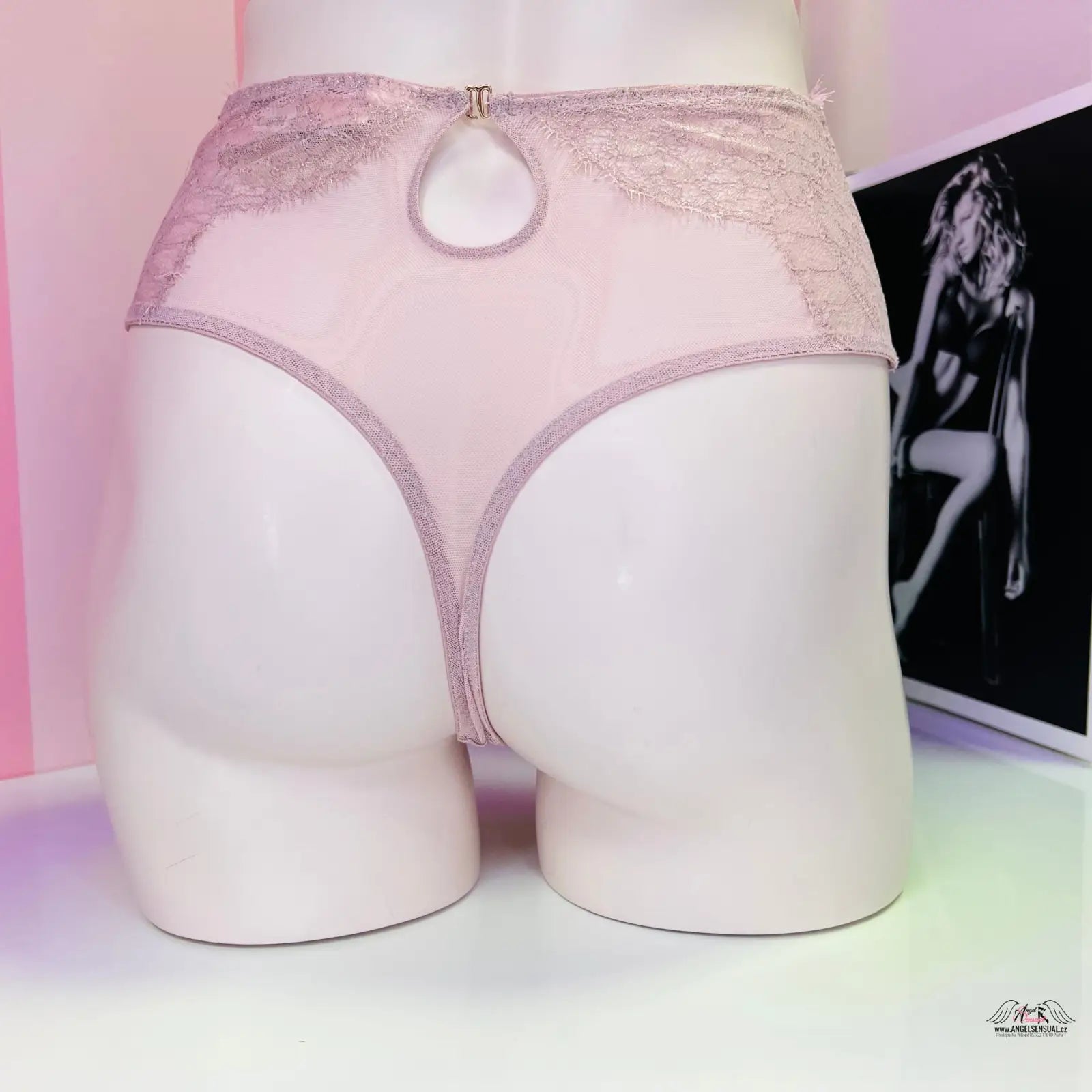 Elegantní tanga Victoria’s Secret s vysokým pasem a stříbrnými nitěmi, růžová