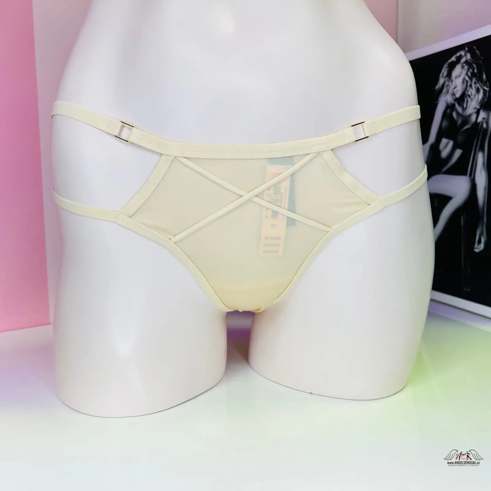 Pohled oslní Victoria’s Secret Tanga s Ozdobnými Pásky, elegantní apparel & accessories