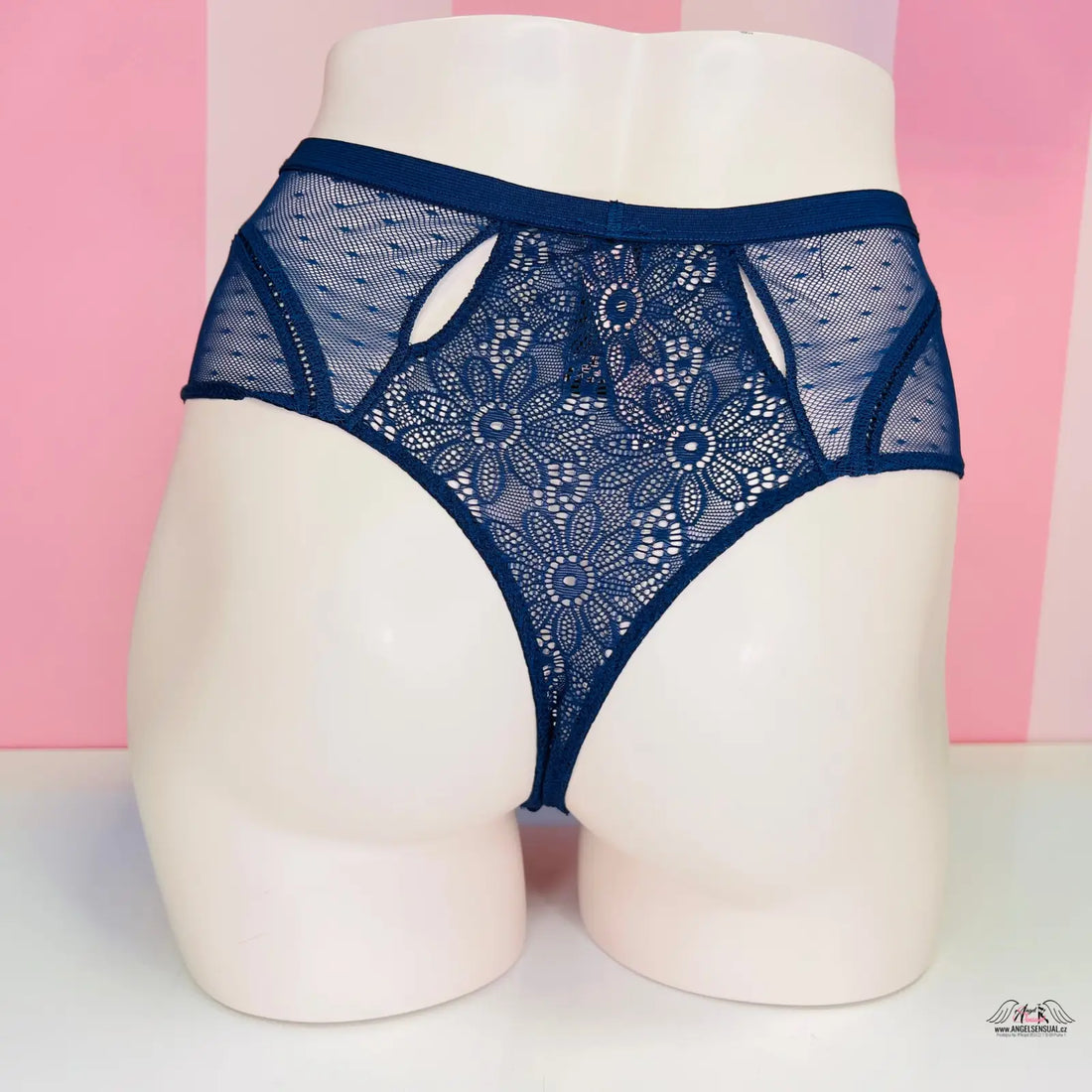 Victoria’s Secret krajkové tanga s vysokým pasem a květinovým vzorem