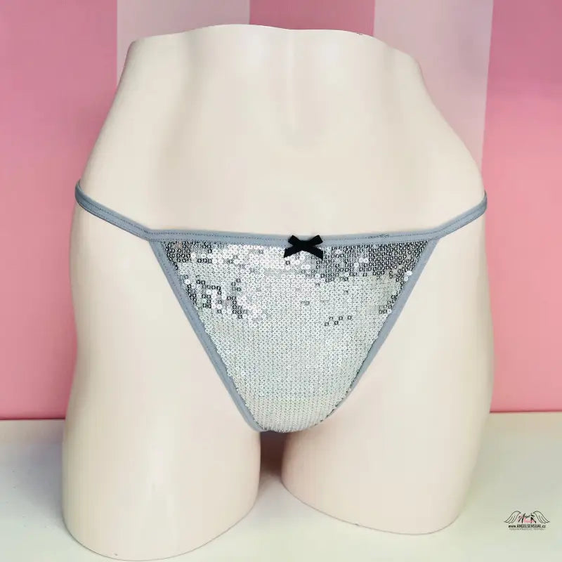 Luxusní set pěti kalhotek Victoria’s Secret Tanga s lesklým stříbrným sequinním vzhledem