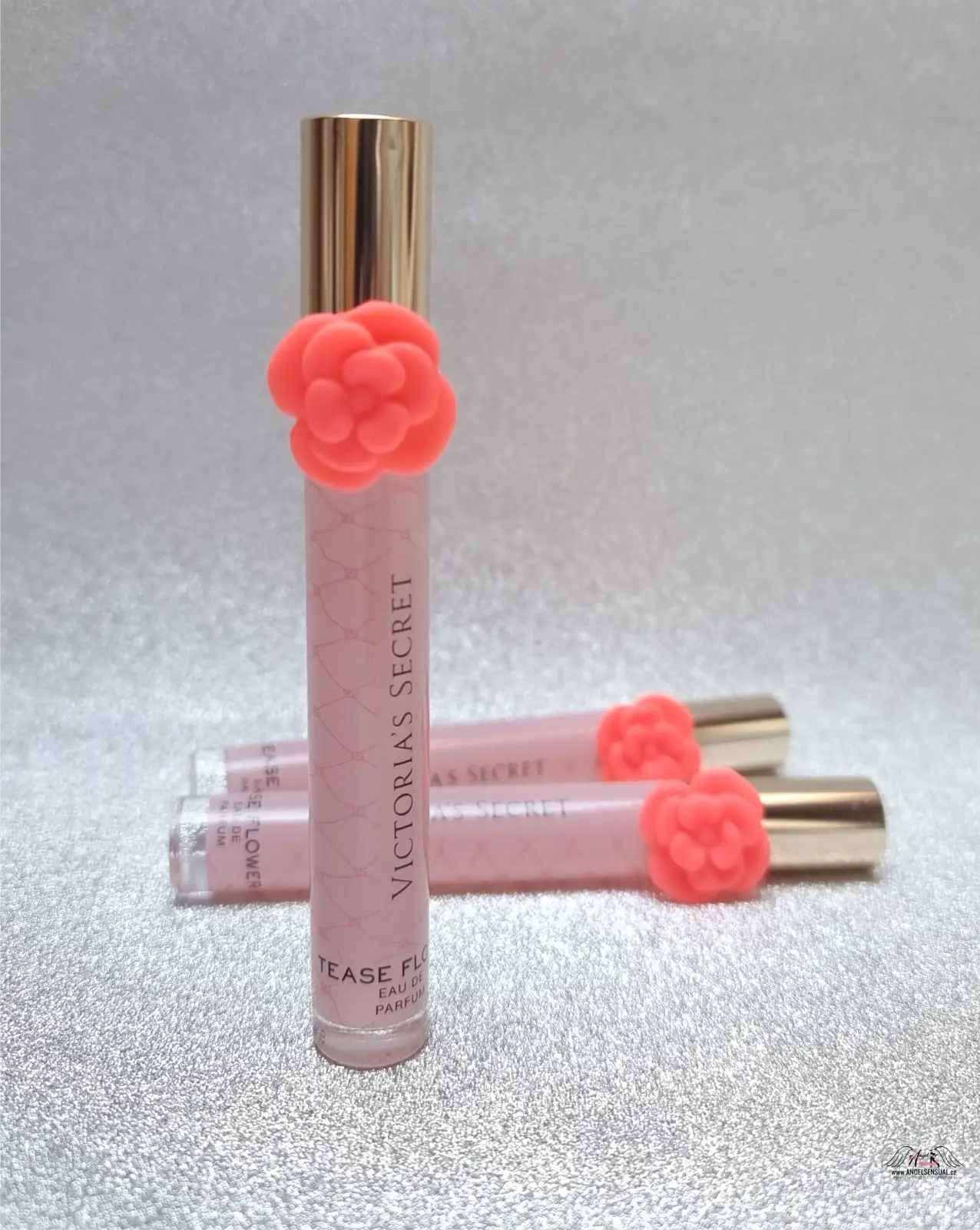 Pink Victoria’s Secret Tease Flower parfém s korálovým květem, angel sensual vůně