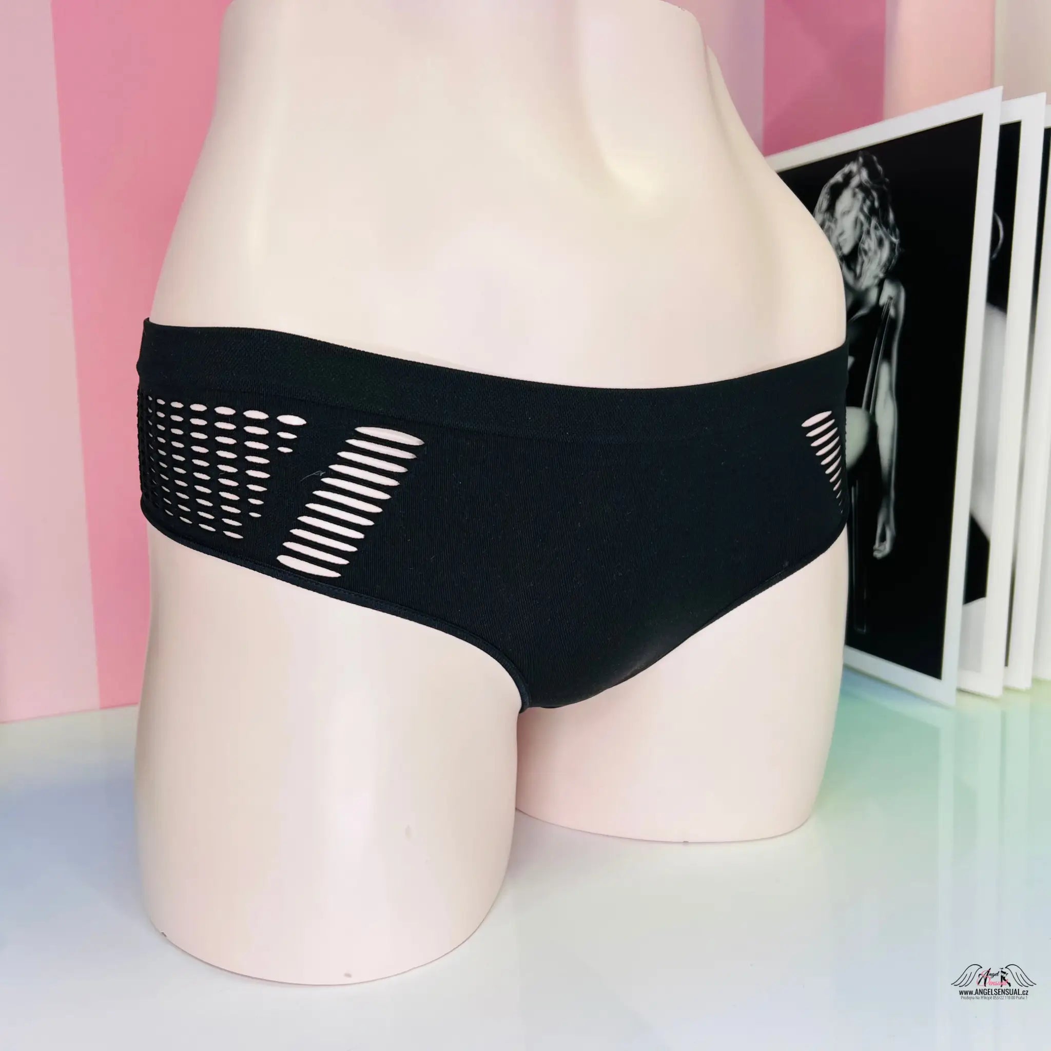 Elastické tanga - XS / Černá / Nové se štítky - Tanga PINK