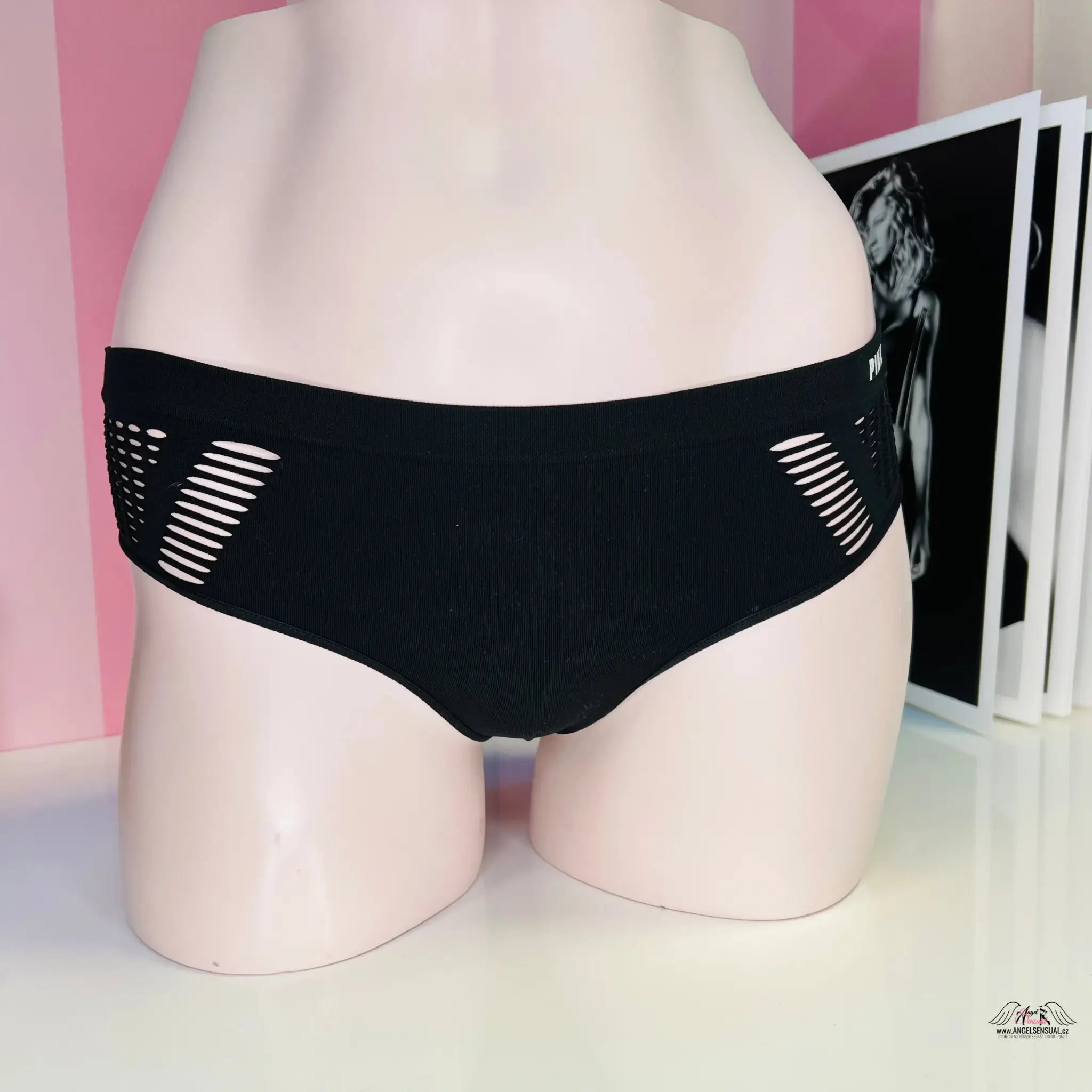 Elastické tanga - XS / Černá / Nové se štítky - Tanga PINK