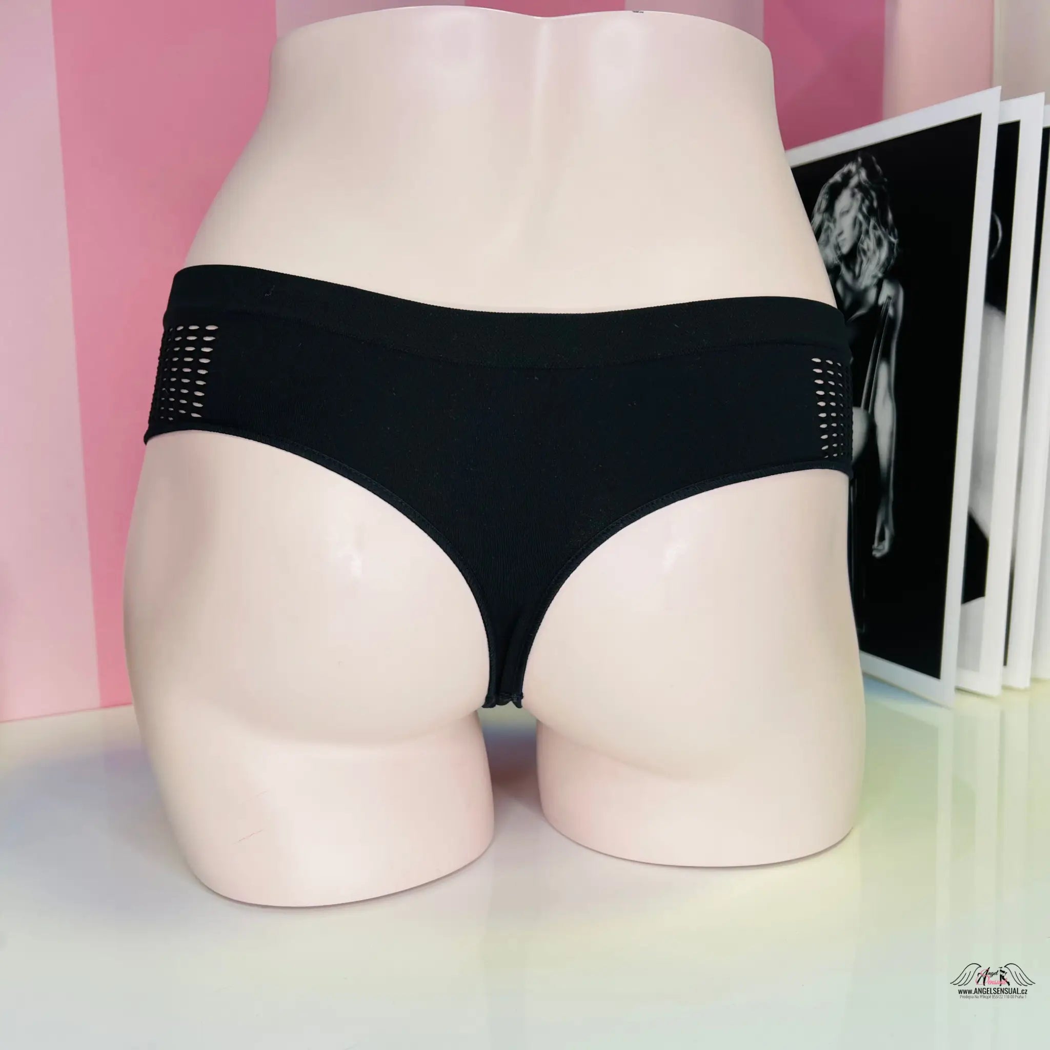 Elastické tanga - XS / Černá / Nové se štítky - Tanga PINK